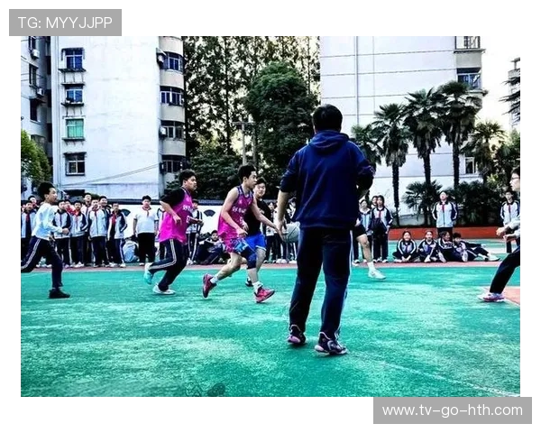 篮球精神引领青春力量展现团队合作与拼搏激情之光