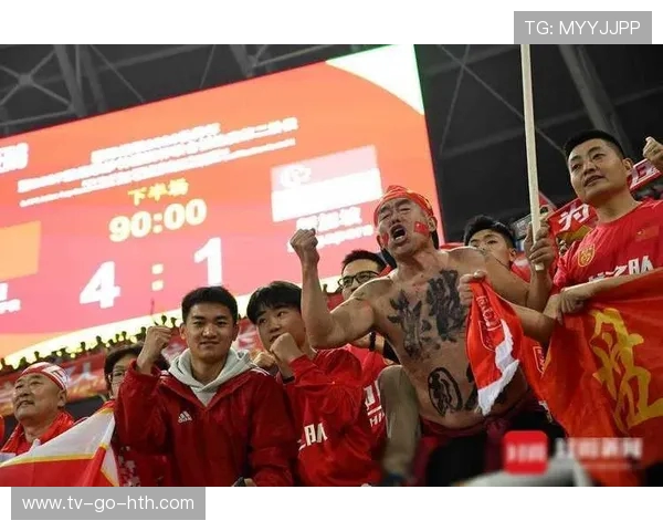 中国男足逆转取胜展现坚韧意志全队团结拼搏点燃球迷激情