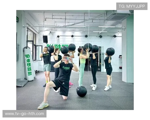 探索运动的力量与激情:从健身到竞技,如何通过运动塑造健康生活 探索运动的力量与激情:从健身到竞技,如何通过运动塑造健康生活