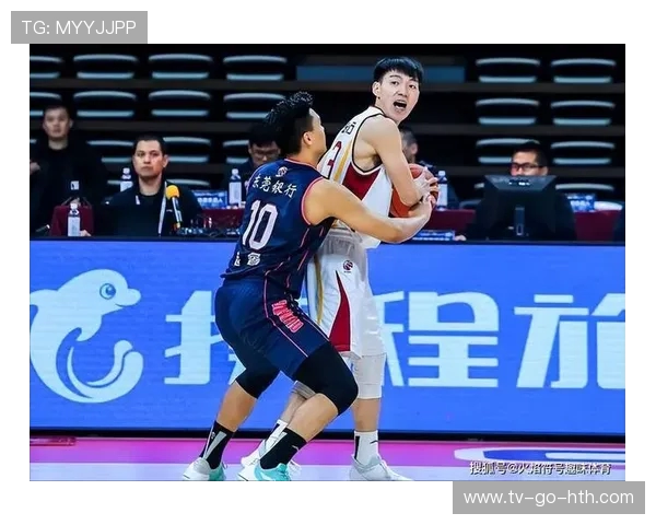 深圳滑板队区域防守分析：优劣势与战术调整探讨