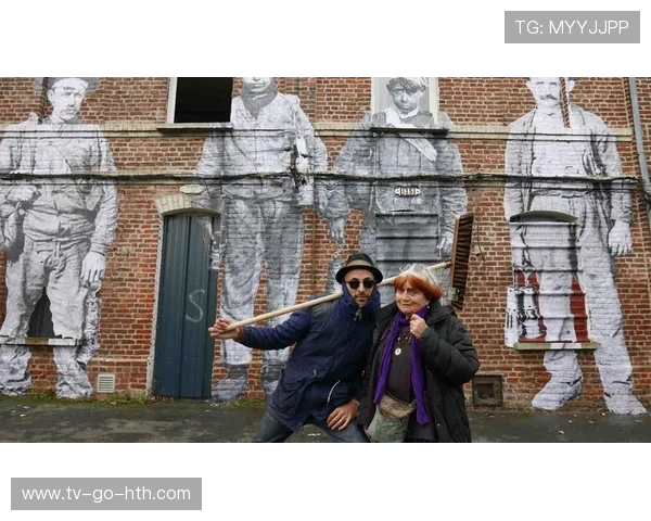 加莱诺的艺术魅力与文化影响力探讨:从作品到社会的深远影响