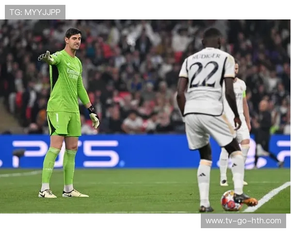 塞尔维亚男篮迎战比利时队争夺欧洲篮球赛重要胜利